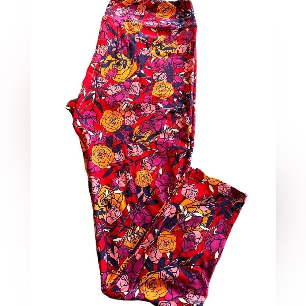 Lularoe TC2 plus size rose print leggings. Red, purple, pink, navy, orange. NWOT